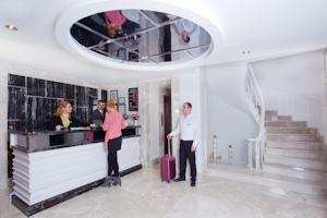 تور ترکیه هتل سیتی سنتر - آژانس مسافرتی و هواپیمایی آفتاب ساحل آبی